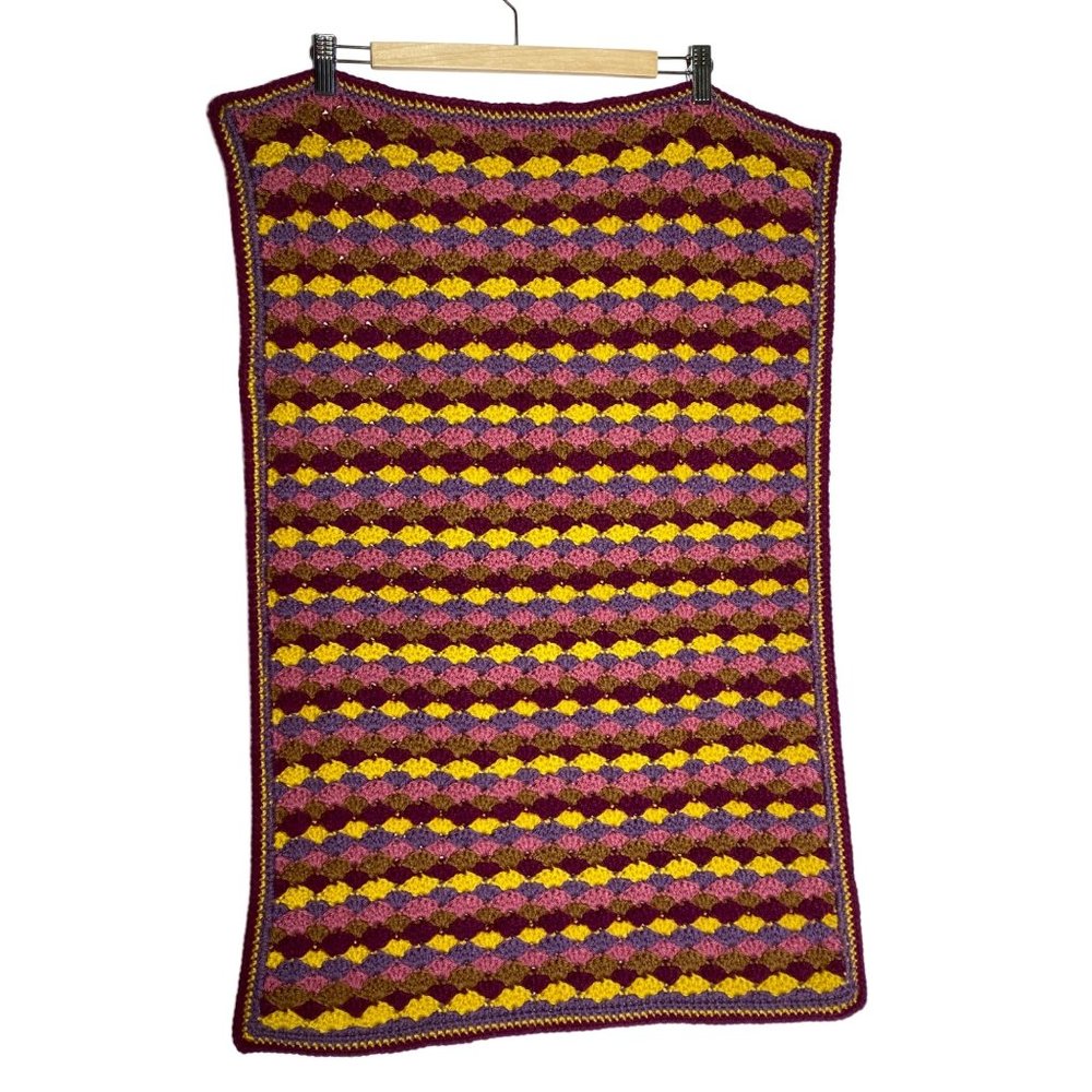 4/$25 Crochet Afghan Baby Blanket Throw Handmade Shell Stitch Small 23 X 32